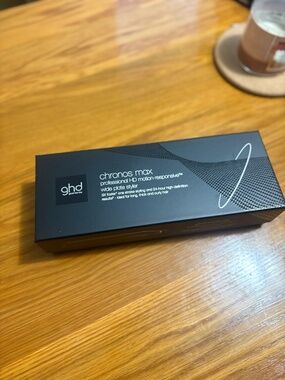 Flat Iron GHD Chronos Max Professional 2in Wide Plate
